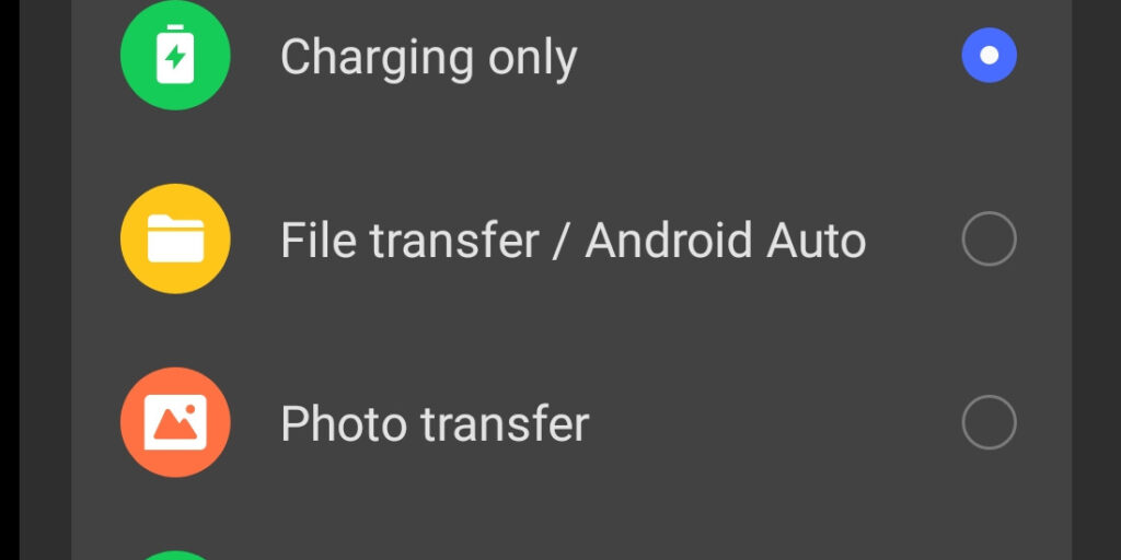 USB केबल से कंप्यूटर को मोबाइल से जोड़ना
